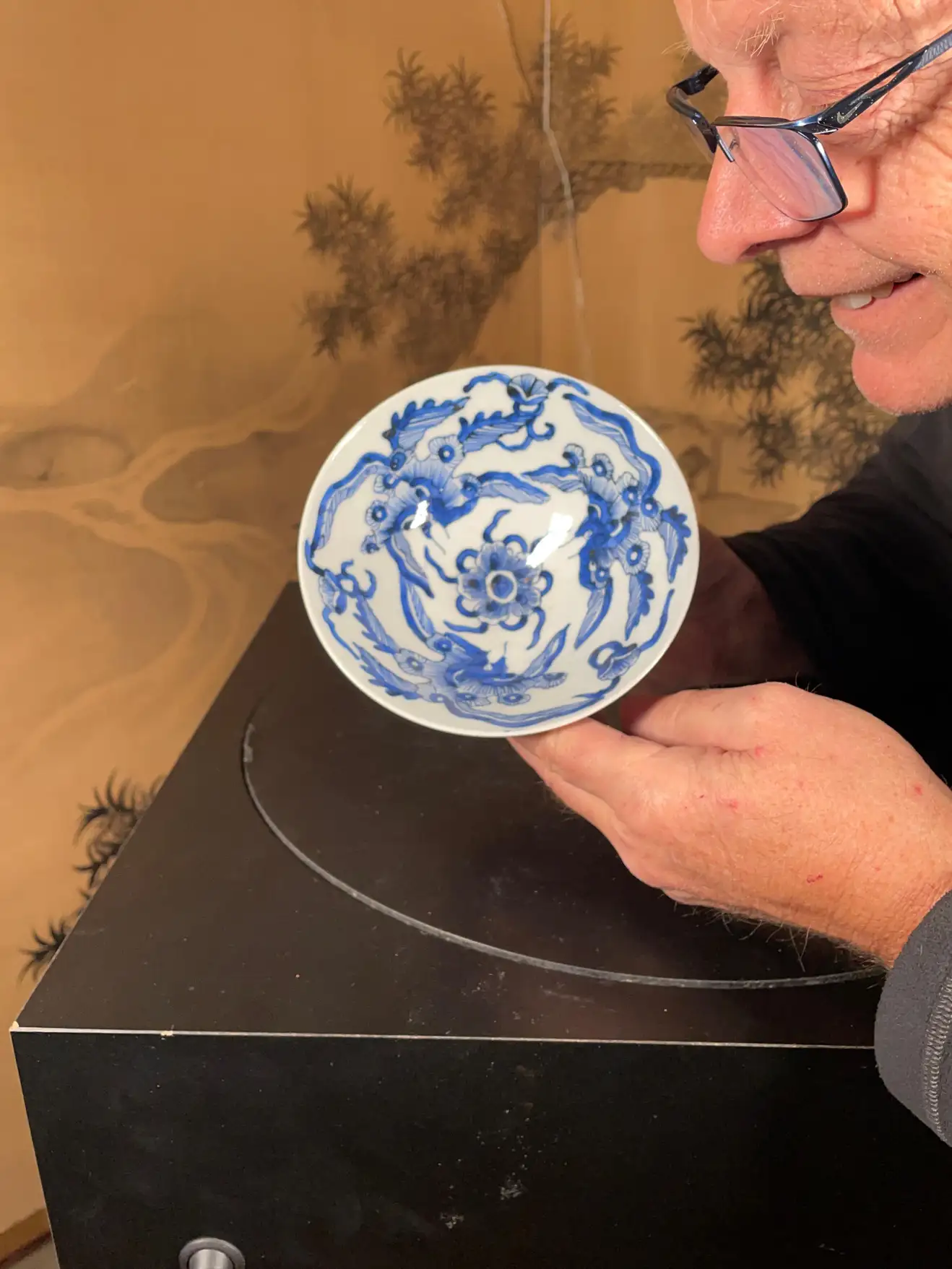 Japanese Fine Antique Blue and White Floral Tea Bowl, 19th Century