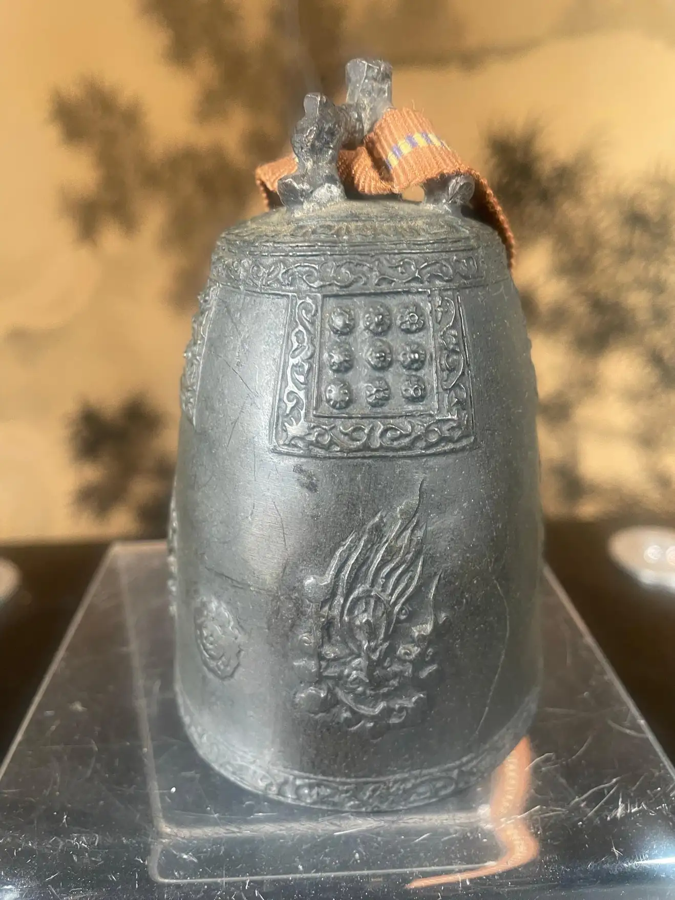 Japanese Fine Old Hand Cast Temple Bell Resonates Pleasing Sound