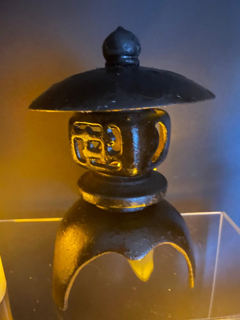 Japanese Tall Antique Yukimi Water Reflection Garden Lantern, 16"